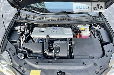 Хэтчбек Lexus CT 2012 в 