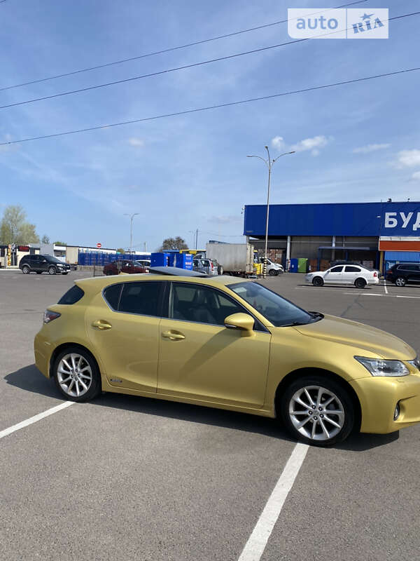 Хетчбек Lexus CT 2011 в Луцьку
