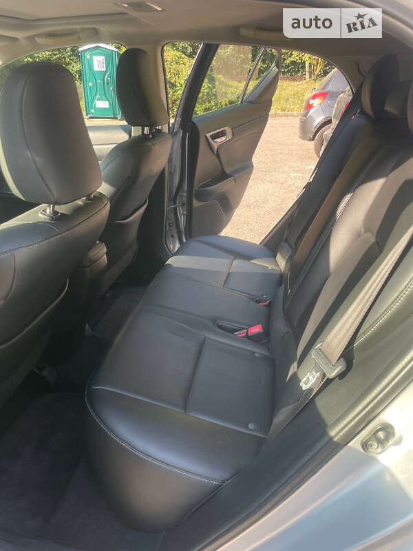 Хэтчбек Lexus CT 2014 в Львове фото 22 Хэтчбек Lexus CT 2014 в Львове