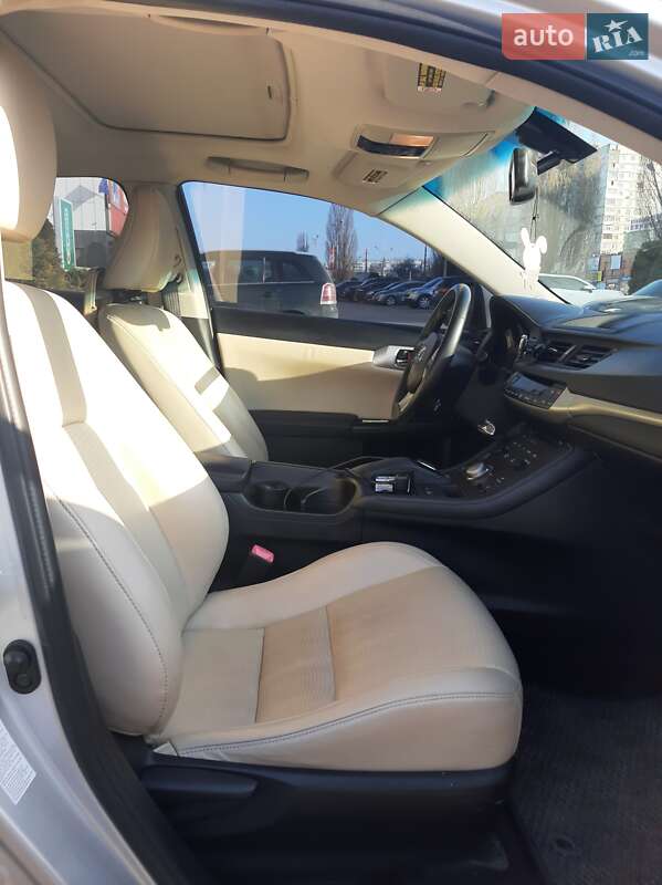 Хэтчбек Lexus CT 2012 в Харькове