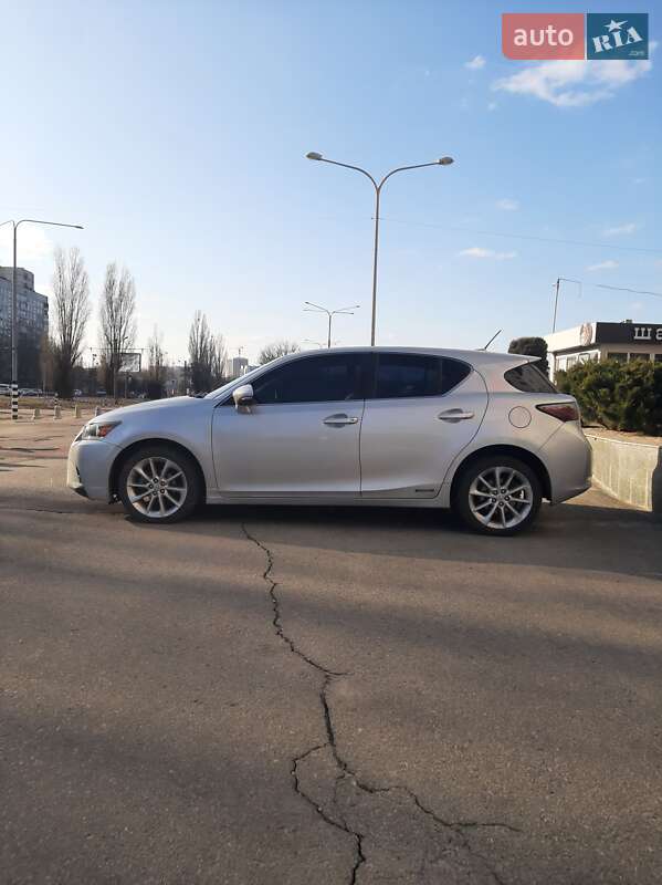 Хэтчбек Lexus CT 2012 в Харькове