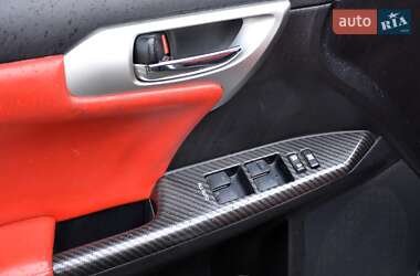 Хэтчбек Lexus CT 2012 в 