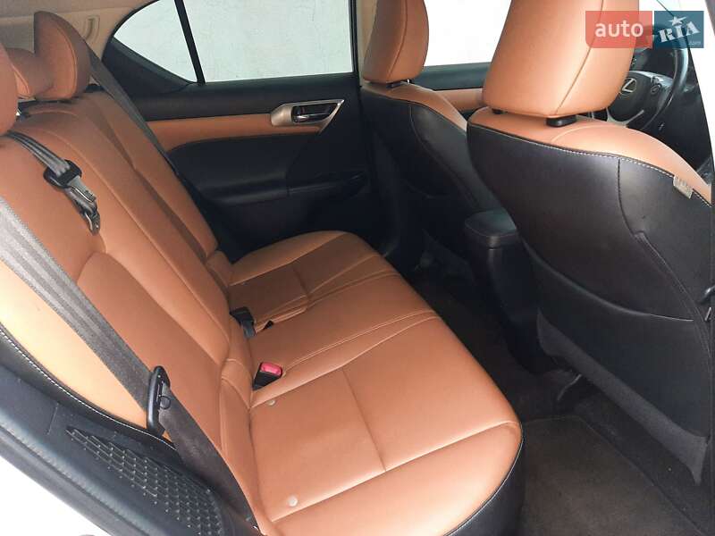 Хэтчбек Lexus CT 2015 в Одессе