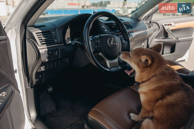 Хэтчбек Lexus CT 2014 в Одессе