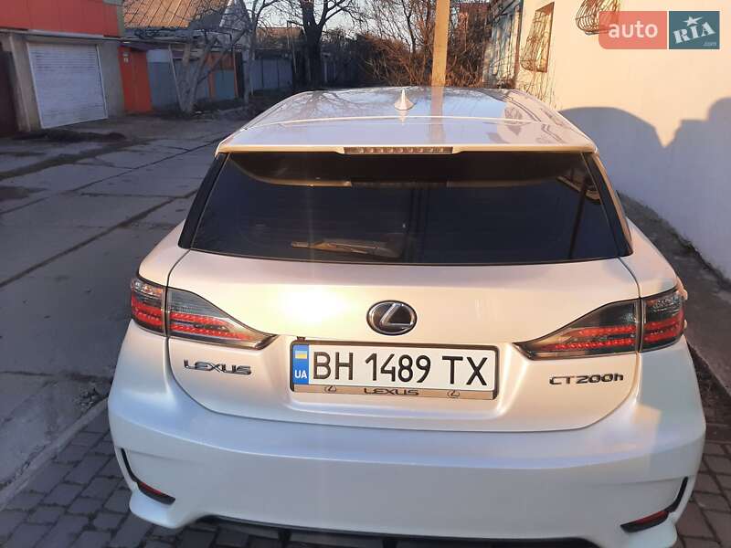 Хэтчбек Lexus CT 2015 в Одессе