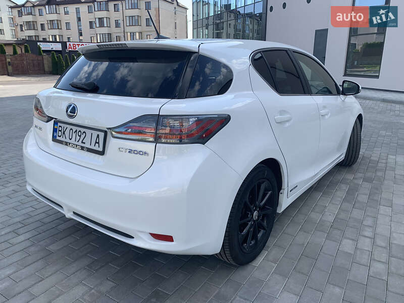 Хэтчбек Lexus CT 2011 в Ровно