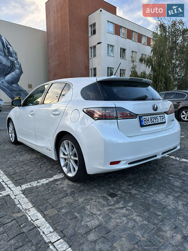 Хэтчбек Lexus CT 2012 в Одессе