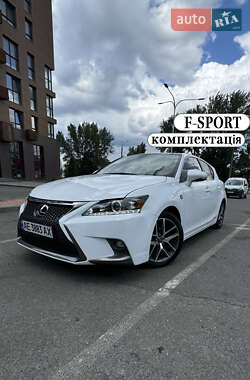 Хетчбек Lexus CT 2015 в 