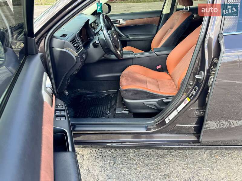 Хетчбек Lexus CT 2014 в Києві фото 10 Хетчбек Lexus CT 2014 в Києві