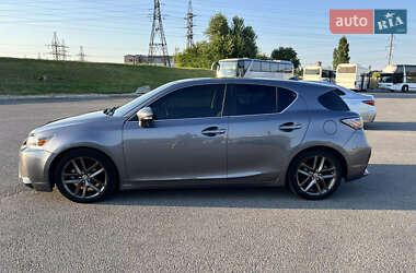 Хэтчбек Lexus CT 2014 в 