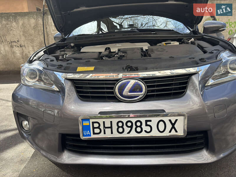 Хэтчбек Lexus CT 2012 в Одессе