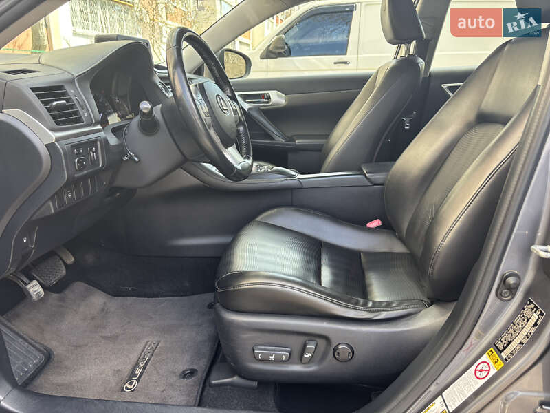 Хэтчбек Lexus CT 2012 в Одессе