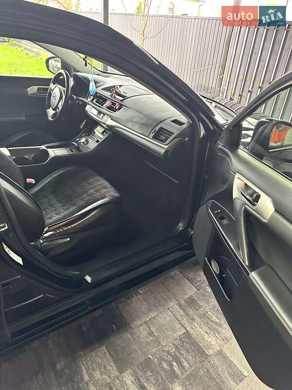 Хетчбек Lexus CT 2011 в Броварах фото 14 Хетчбек Lexus CT 2011 в Броварах