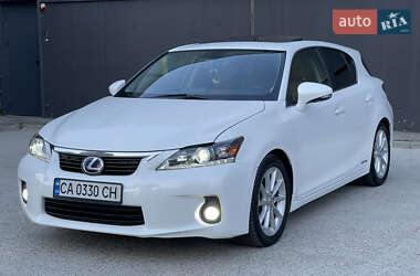 Хэтчбек Lexus CT 2012 в 