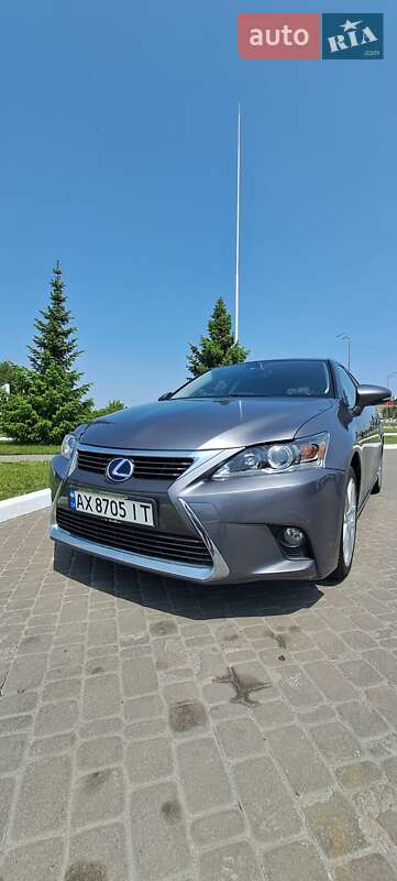 Хэтчбек Lexus CT 2016 в Киеве