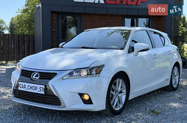 Хетчбек Lexus CT 2015 в 