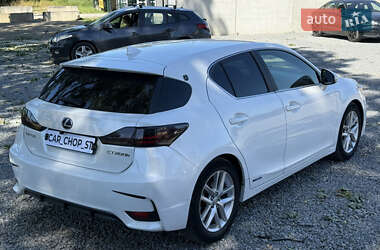 Хетчбек Lexus CT 2015 в 