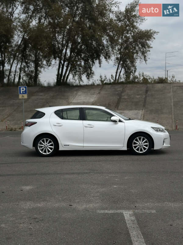Хэтчбек Lexus CT 2011 в Киеве фото 4 Хэтчбек Lexus CT 2011 в Киеве