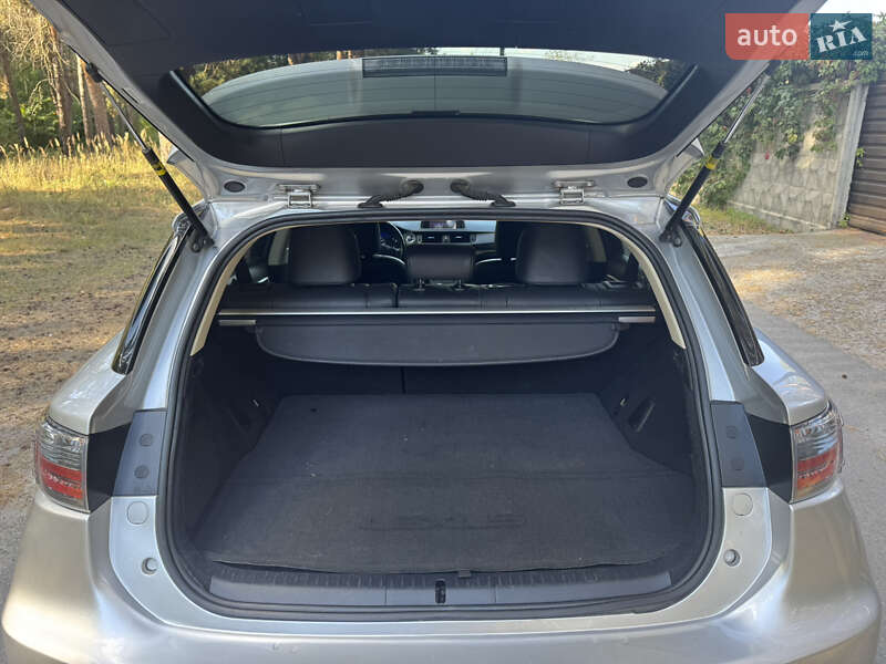 Хетчбек Lexus CT 2015 в Києві фото 17 Хетчбек Lexus CT 2015 в Києві