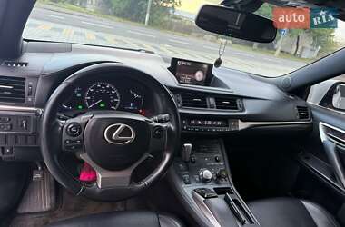 Хэтчбек Lexus CT 2014 в Южноукраинске