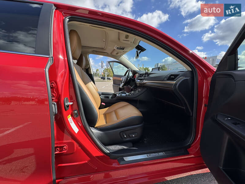 Хетчбек Lexus CT 2015 в Києві