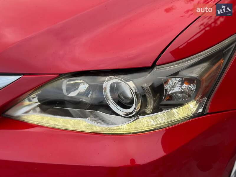 Хэтчбек Lexus CT 2017 в Киеве