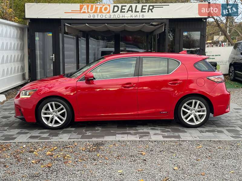 Хэтчбек Lexus CT 2017 в Киеве