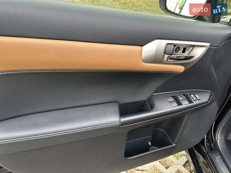 Хэтчбек Lexus CT 2014 в Харькове