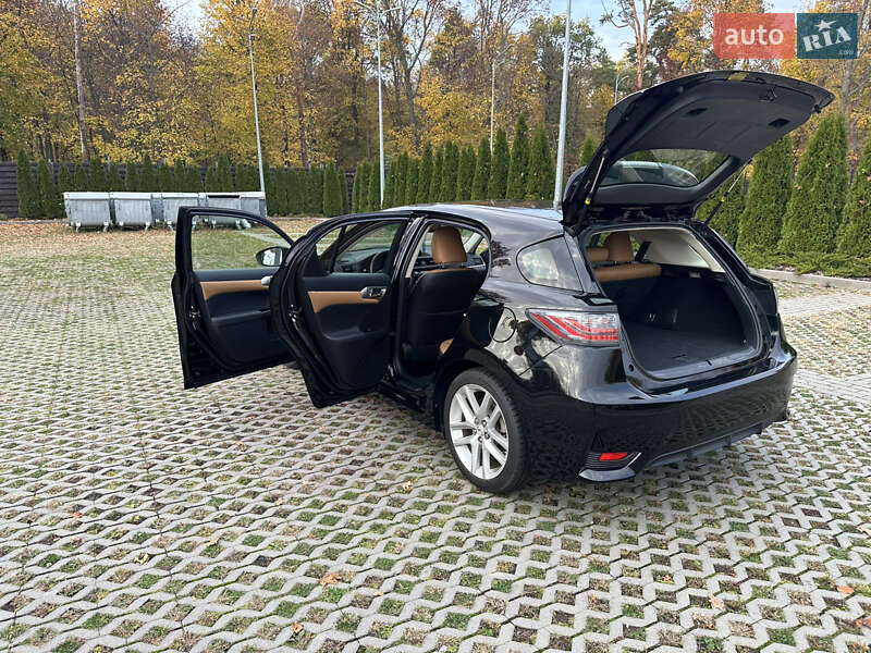 Хэтчбек Lexus CT 2014 в Харькове