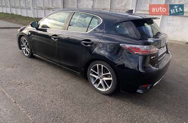 Хэтчбек Lexus CT 2015 в 