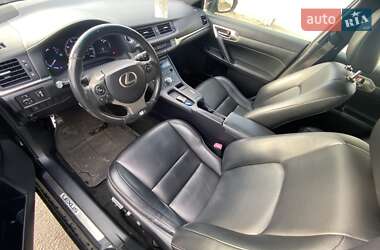 Хэтчбек Lexus CT 2015 в 