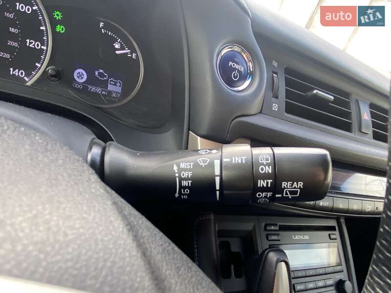 Хэтчбек Lexus CT 2015 в Киеве