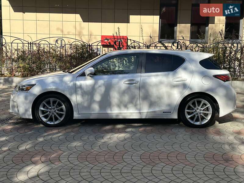 Хэтчбек Lexus CT 2013 в Одессе фото 9 Хэтчбек Lexus CT 2013 в Одессе