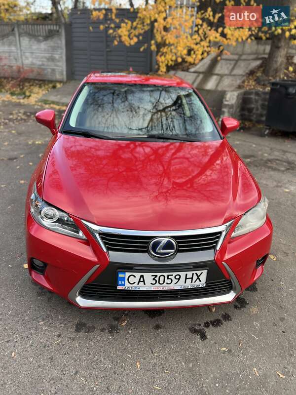 Хэтчбек Lexus CT 2015 в Черкассах