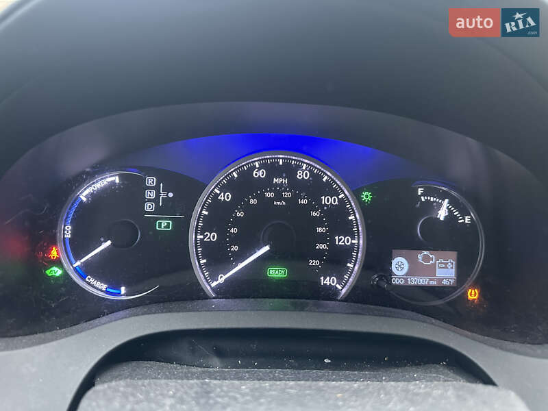 Хэтчбек Lexus CT 2012 в Киеве