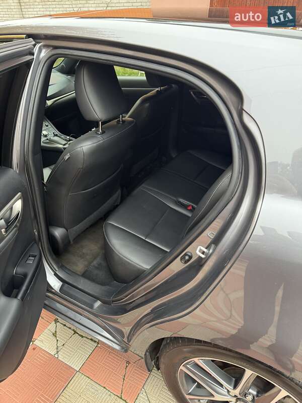 Хетчбек Lexus CT 2015 в Києві