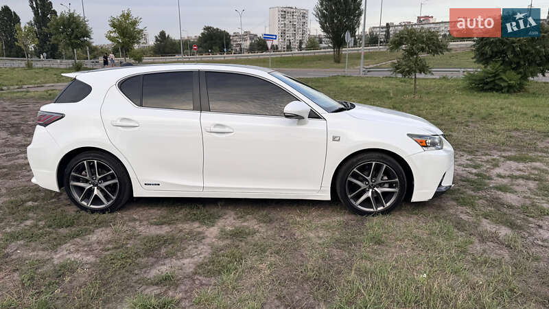 Хэтчбек Lexus CT 2014 в Киеве фото 8 Хэтчбек Lexus CT 2014 в Киеве