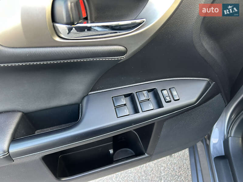 Хэтчбек Lexus CT 2017 в Киеве