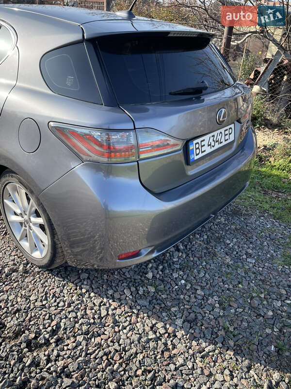 Хэтчбек Lexus CT 2013 в Николаеве