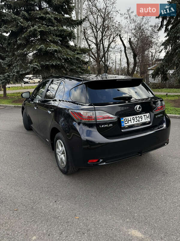 Хэтчбек Lexus CT 2011 в Николаеве