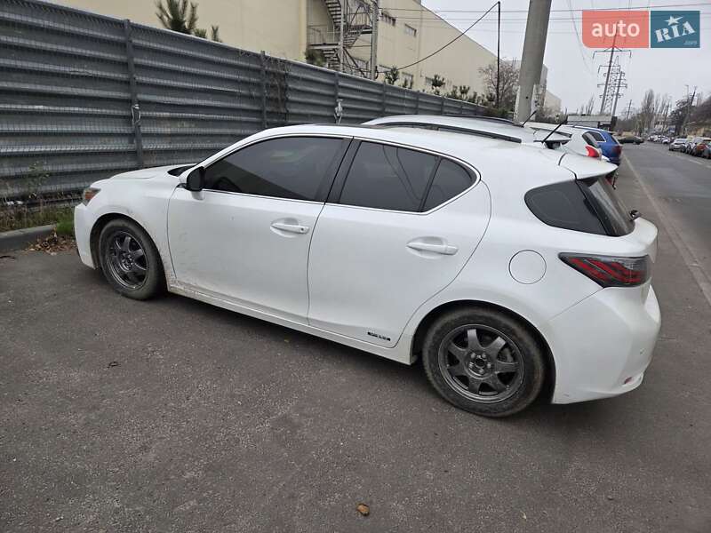 Хэтчбек Lexus CT 2012 в Одессе