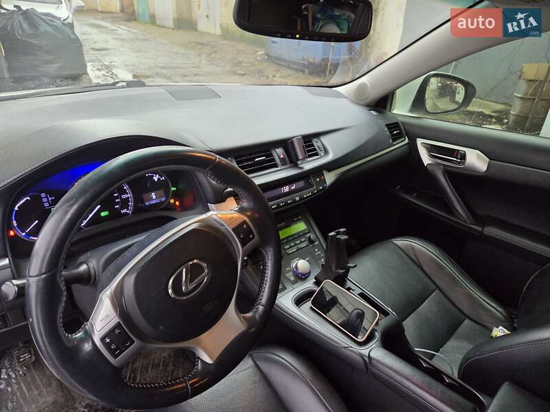 Хэтчбек Lexus CT 2012 в Одессе
