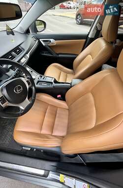 Хэтчбек Lexus CT 2013 в Киеве