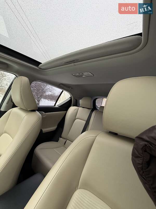 Хэтчбек Lexus CT 2012 в Львове