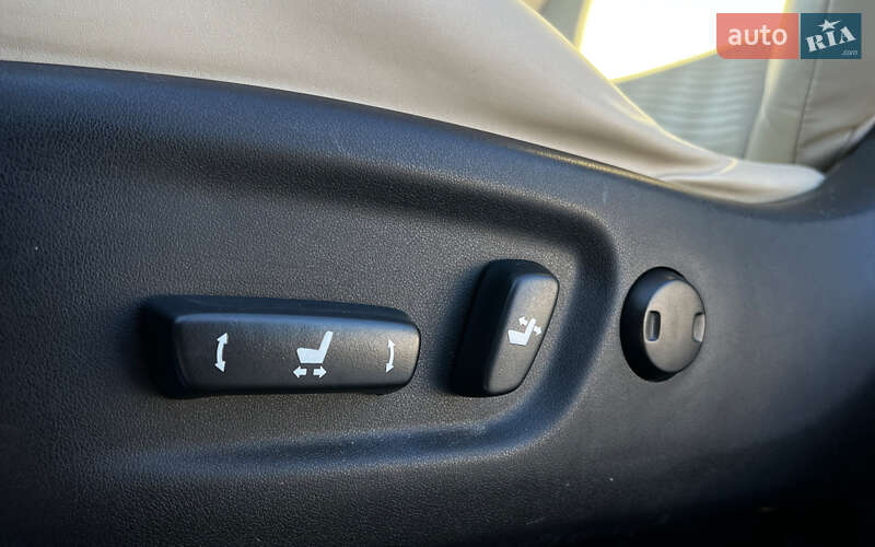 Хетчбек Lexus CT 2012 в Львові фото 21 Хетчбек Lexus CT 2012 в Львові