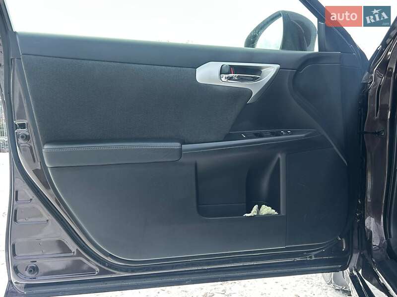 Хэтчбек Lexus CT 2011 в Одессе