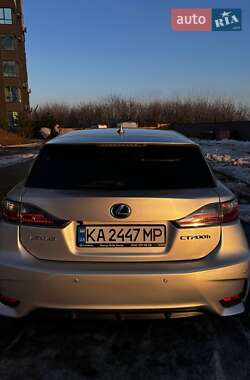 Хэтчбек Lexus CT 2015 в Киеве
