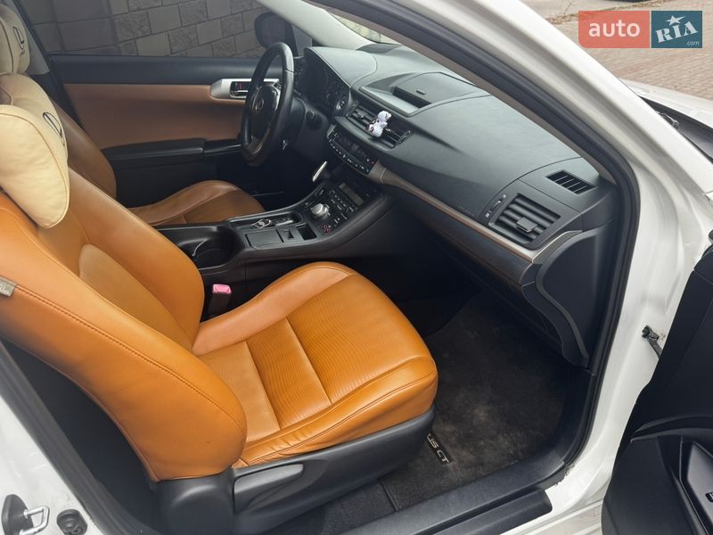Хэтчбек Lexus CT 2012 в Днепре фото 18 Хэтчбек Lexus CT 2012 в Днепре