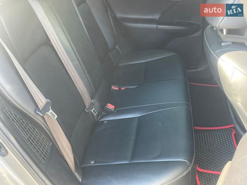 Хэтчбек Lexus CT 2017 в Киеве