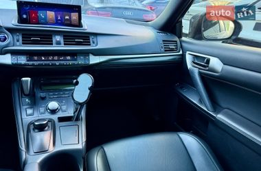 Хэтчбек Lexus CT 2017 в Киеве